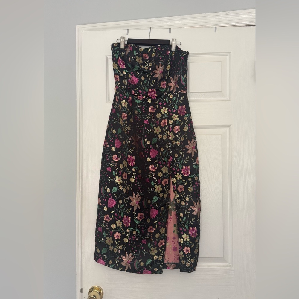 Lulu's Black Floral Strapless Dress